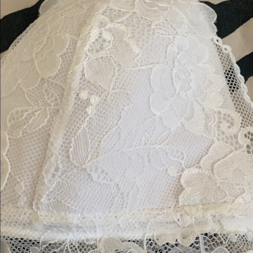 Bra - Picture 3 of 4